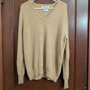 ONE OF A KIND! ANTIQUE 1930s Filene's Made In England 100% Wool Sweater